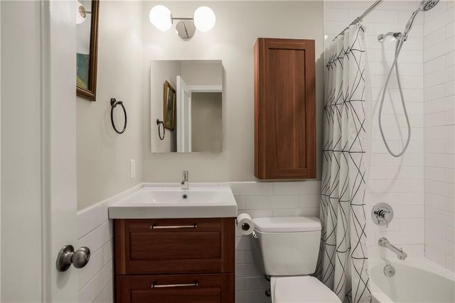 9104 Ensley Lane, Leawood, KS 66206
