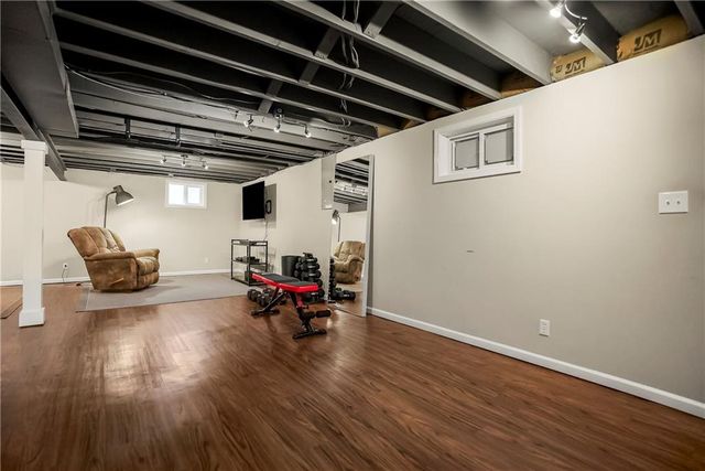 9104 Ensley Lane, Leawood, KS 66206