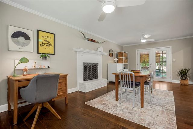 9104 Ensley Lane, Leawood, KS 66206