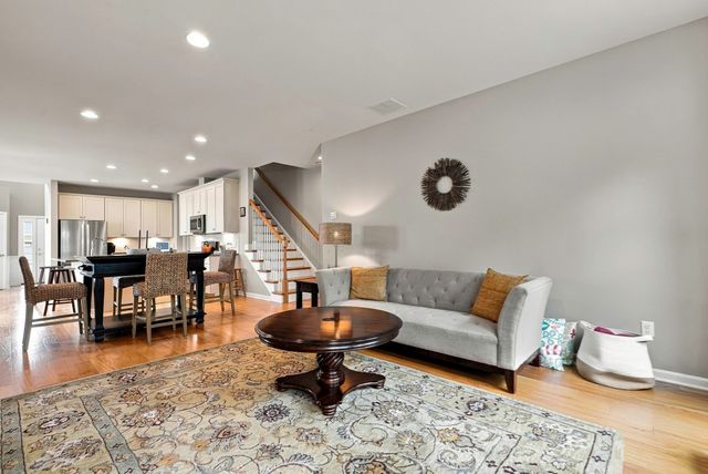 65 Brooksmont Dr 15, Holliston, MA 01746