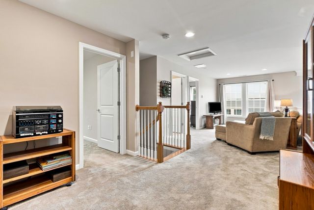 65 Brooksmont Dr 15, Holliston, MA 01746