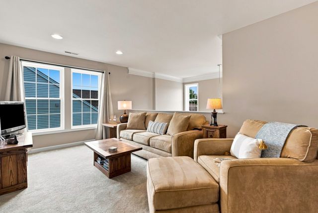 65 Brooksmont Dr 15, Holliston, MA 01746