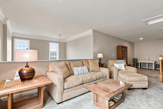 65 Brooksmont Dr 15, Holliston, MA 01746