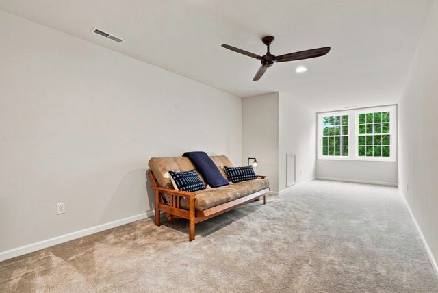 65 Brooksmont Dr 15, Holliston, MA 01746