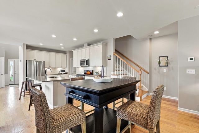 65 Brooksmont Dr 15, Holliston, MA 01746