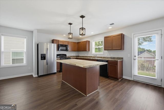 68 Sharp Way, Cartersville, GA 30120