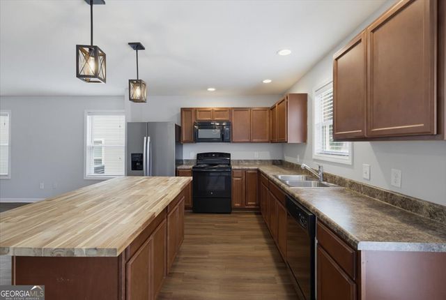 68 Sharp Way, Cartersville, GA 30120