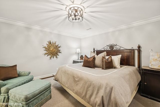 404 Caesar Drive, Barrington Hills, IL 60010