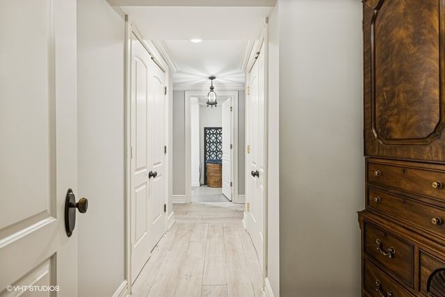 404 Caesar Drive, Barrington Hills, IL 60010