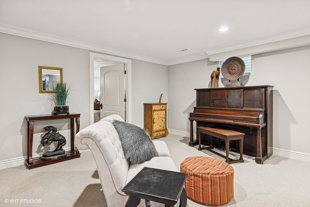 404 Caesar Drive, Barrington Hills, IL 60010