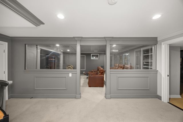 404 Caesar Drive, Barrington Hills, IL 60010