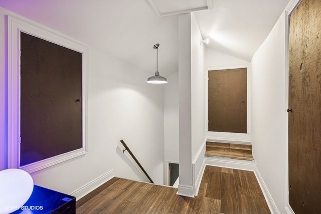 404 Caesar Drive, Barrington Hills, IL 60010