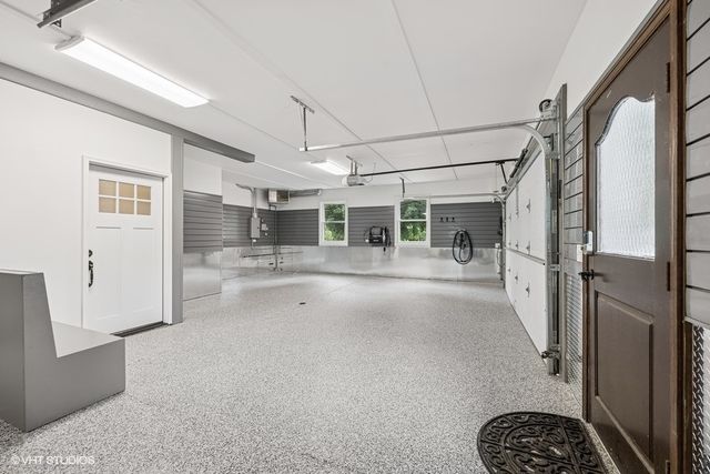 404 Caesar Drive, Barrington Hills, IL 60010