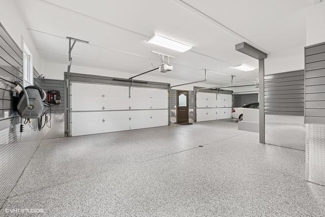 404 Caesar Drive, Barrington Hills, IL 60010