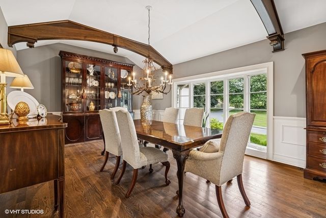 404 Caesar Drive, Barrington Hills, IL 60010