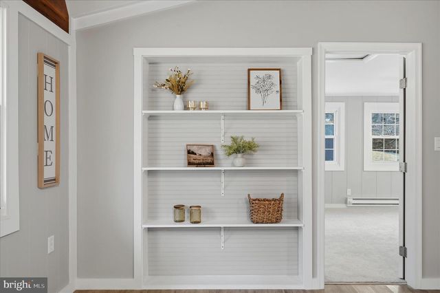 45 WHITE DOGWOOD RD, Harpers Ferry, WV 25425