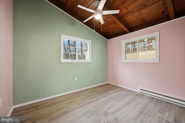 45 WHITE DOGWOOD RD, Harpers Ferry, WV 25425