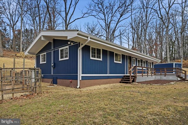 45 WHITE DOGWOOD RD, Harpers Ferry, WV 25425