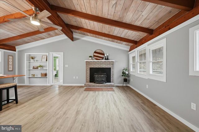 45 WHITE DOGWOOD RD, Harpers Ferry, WV 25425