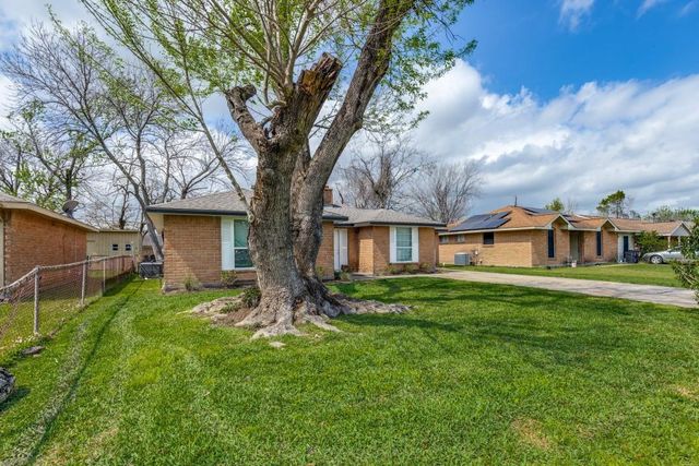 803 Knob Hollow Street, Channelview, TX 77530