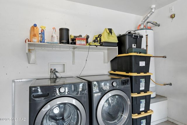 681 W Ash Ridge Drive, Green Valley, AZ 85614