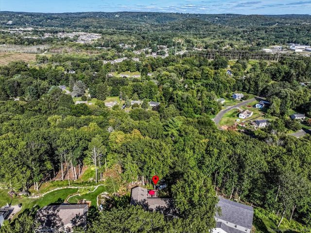 80 Perry Drive, New Milford, CT 06776