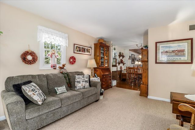 80 Perry Drive, New Milford, CT 06776
