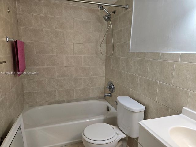 5755 W 20 Avenue 206, Hialeah, FL 33012