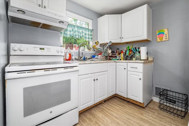 132 Homer Pl, Shaler, PA 15223