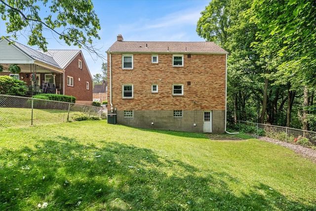 132 Homer Pl, Shaler, PA 15223