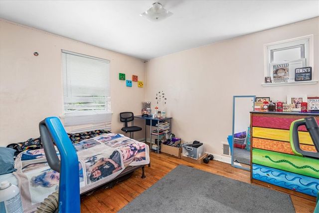 132 Homer Pl, Shaler, PA 15223