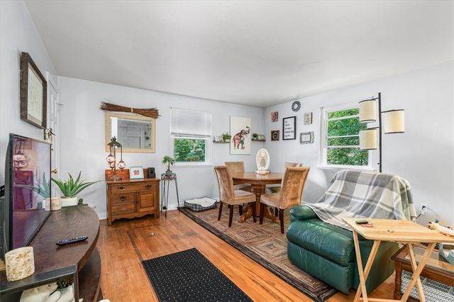 132 Homer Pl, Shaler, PA 15223