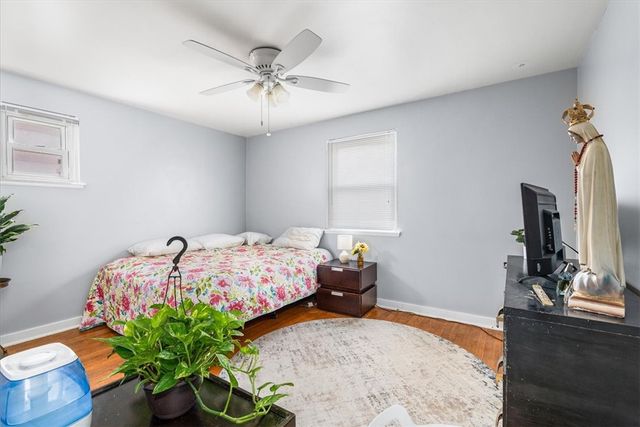 132 Homer Pl, Shaler, PA 15223