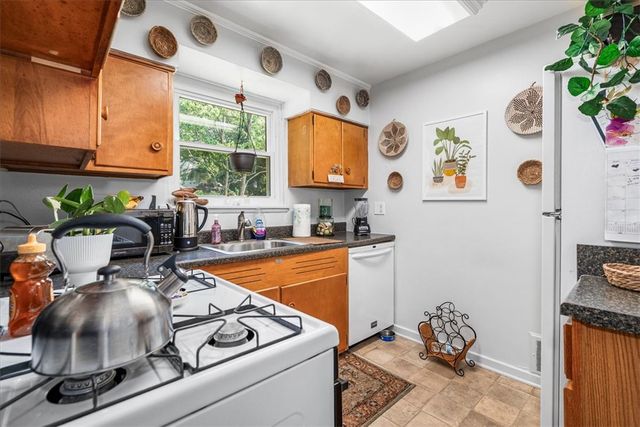 132 Homer Pl, Shaler, PA 15223