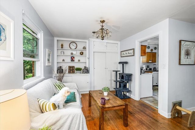 132 Homer Pl, Shaler, PA 15223