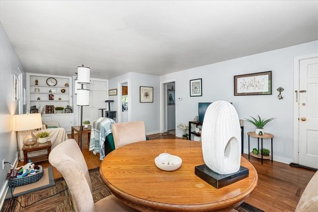 132 Homer Pl, Shaler, PA 15223