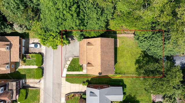 132 Homer Pl, Shaler, PA 15223