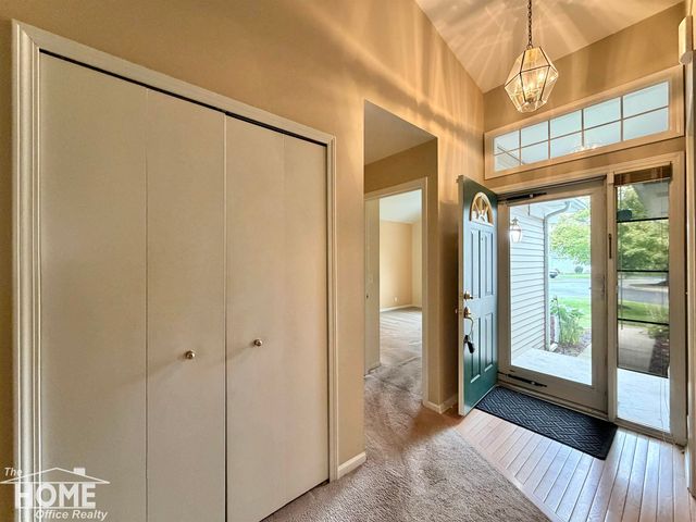 843 Yorick Path, Wixom, MI 48393