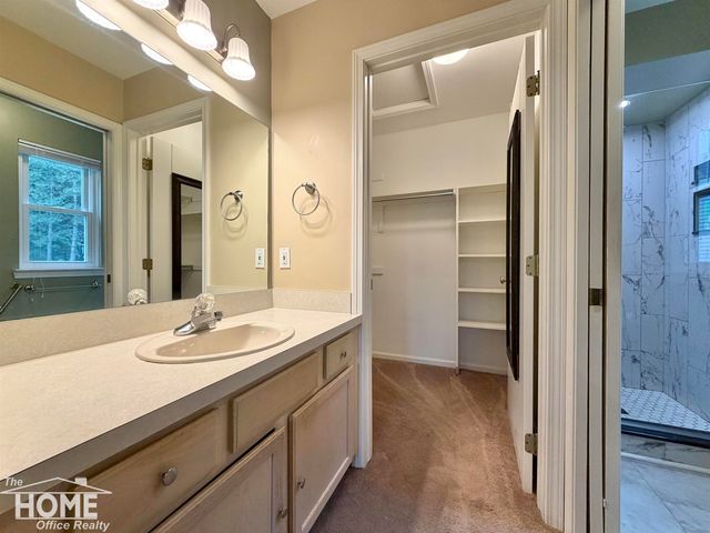 843 Yorick Path, Wixom, MI 48393