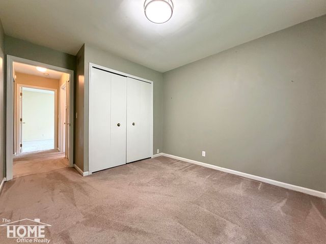 843 Yorick Path, Wixom, MI 48393