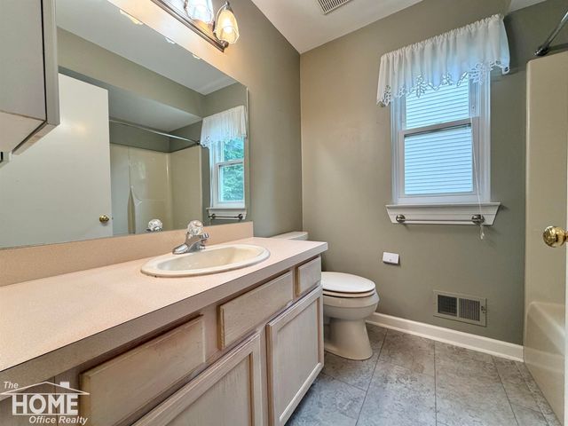 843 Yorick Path, Wixom, MI 48393