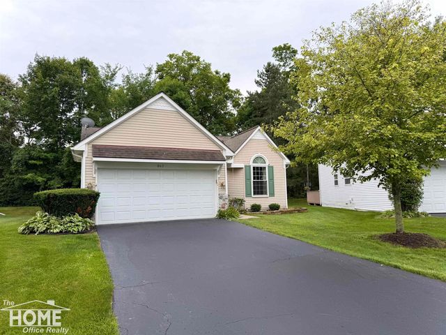 843 Yorick Path, Wixom, MI 48393