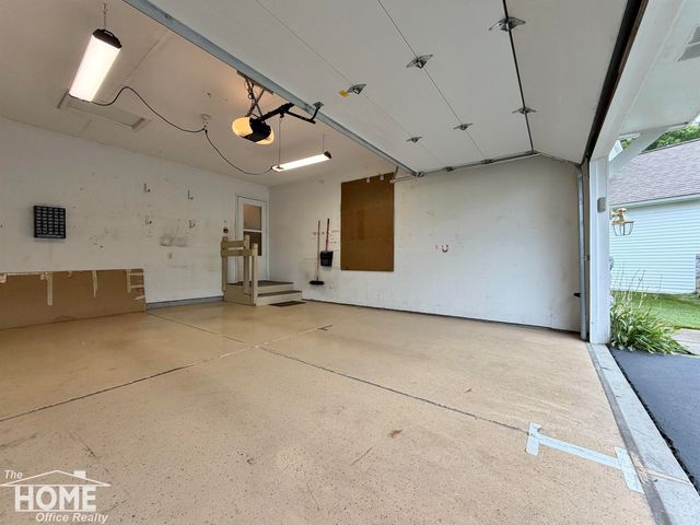 843 Yorick Path, Wixom, MI 48393