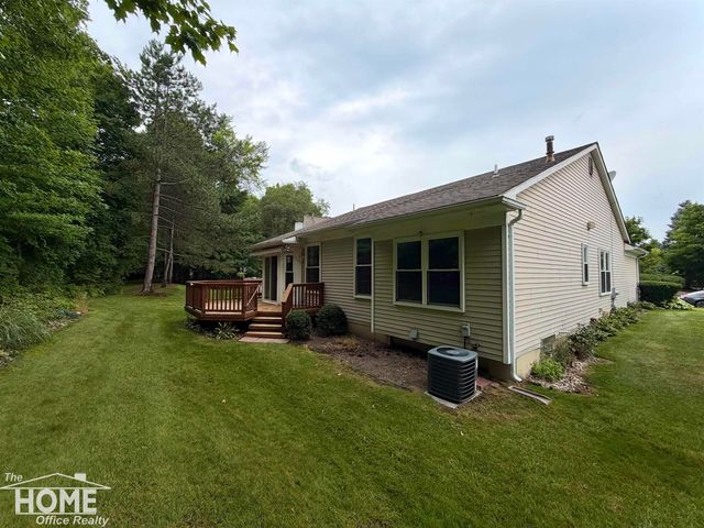 843 Yorick Path, Wixom, MI 48393