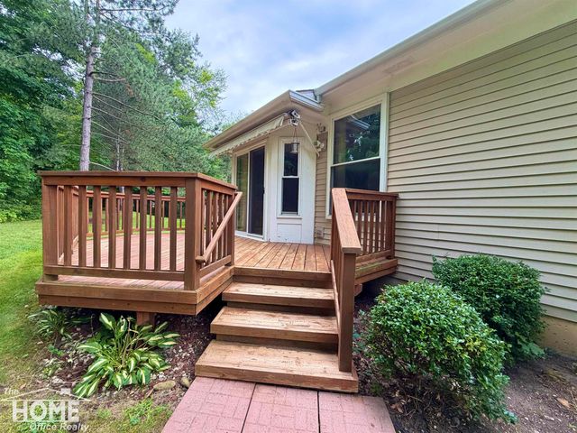 843 Yorick Path, Wixom, MI 48393