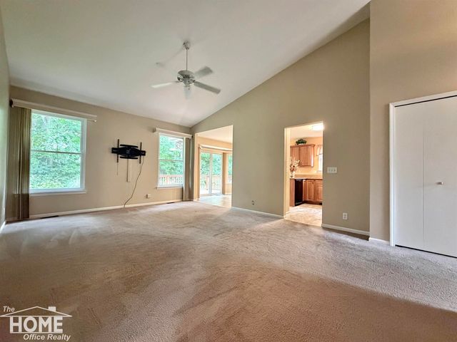 843 Yorick Path, Wixom, MI 48393