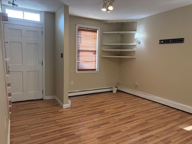 36 Cork St 36, Lowell, MA 02722