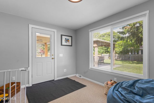 2742 Strauss Avenue, Toledo, OH 43606