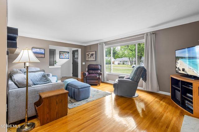 2742 Strauss Avenue, Toledo, OH 43606