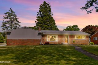 2742 Strauss Avenue, Toledo, OH 43606
